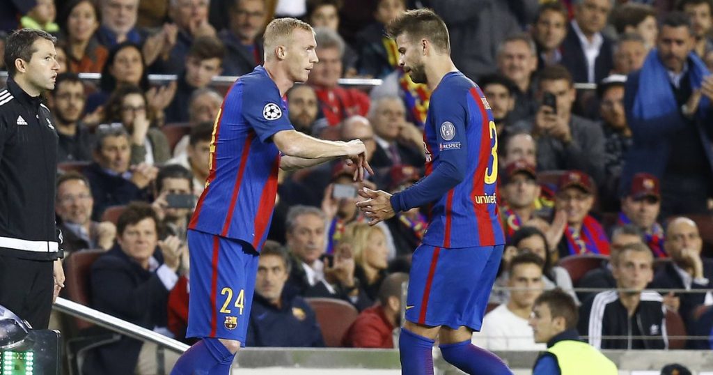 Sporting Barcelona - Ex-Sporting reveals Piqué incident: 'He put a stink bomb in the locker room'