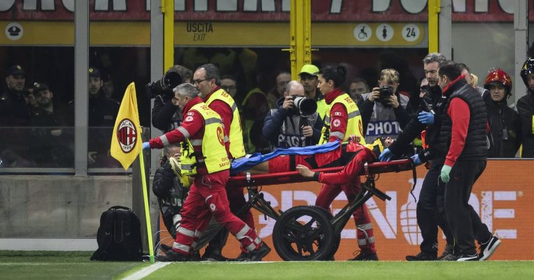 Milan Ruben Loftus - Loftus-Cheek sent to hospital after serious injury in Milan-Parma match
