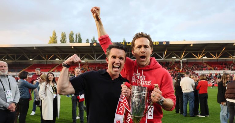 Hollywood Stars Celebrate We Still Don - Hollywood Stars Celebrate 5 Years at Wrexham: 'We Still Don't Fully Understand the Sport'