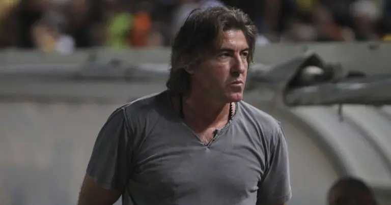 Iran Esteghlal Raja Casablanca - Official: Sá Pinto dismissed in Iran