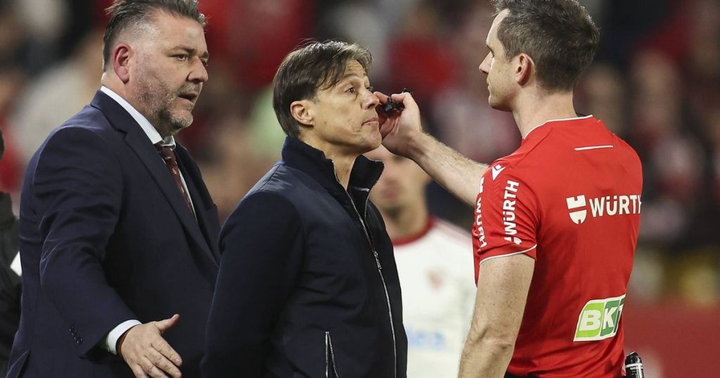 Iosu Apezteguia In the - Sevilla Coach Fires Back: 'It's Like Someone Breaking Into Your Home to Steal'