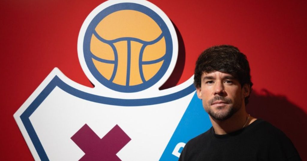 Official Market Juan Bernat - Official Market: Ex-Benfica Player Moves to Spanish Second Division