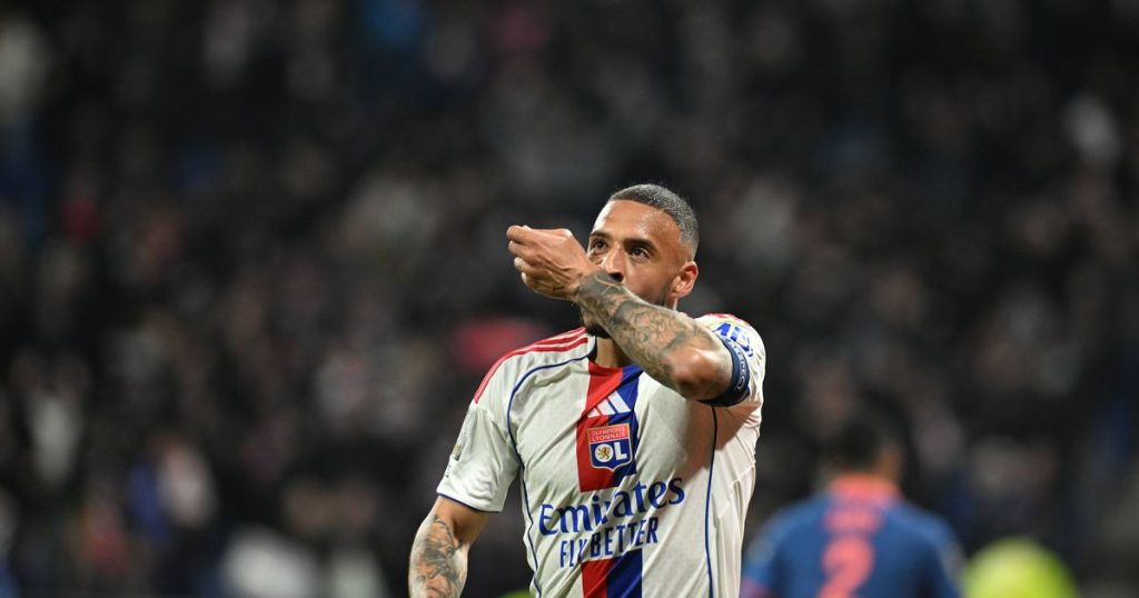 Paulo Fonseca Afonso Moreira - Lyon, led by Paulo Fonseca, closes in on the top of Ligue 1