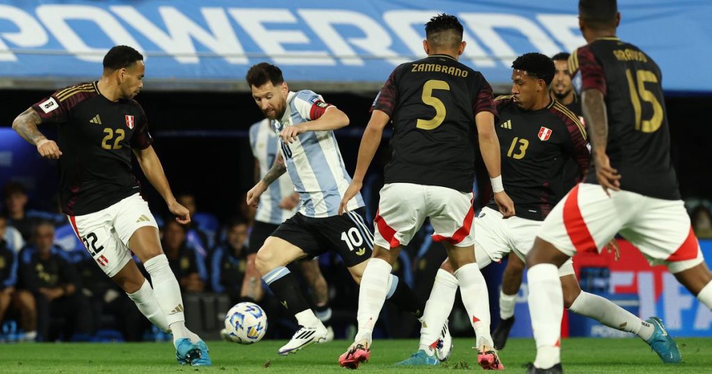Lionel Messi Miro de - Messi recalls inquiry to play for Spain: 'It could have happened'