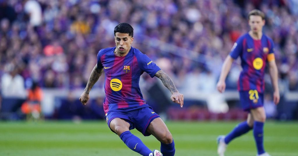 Cancelo Impresses Flick Barcelona - Cancelo Impresses Flick: 'He is a Fantastic Player'