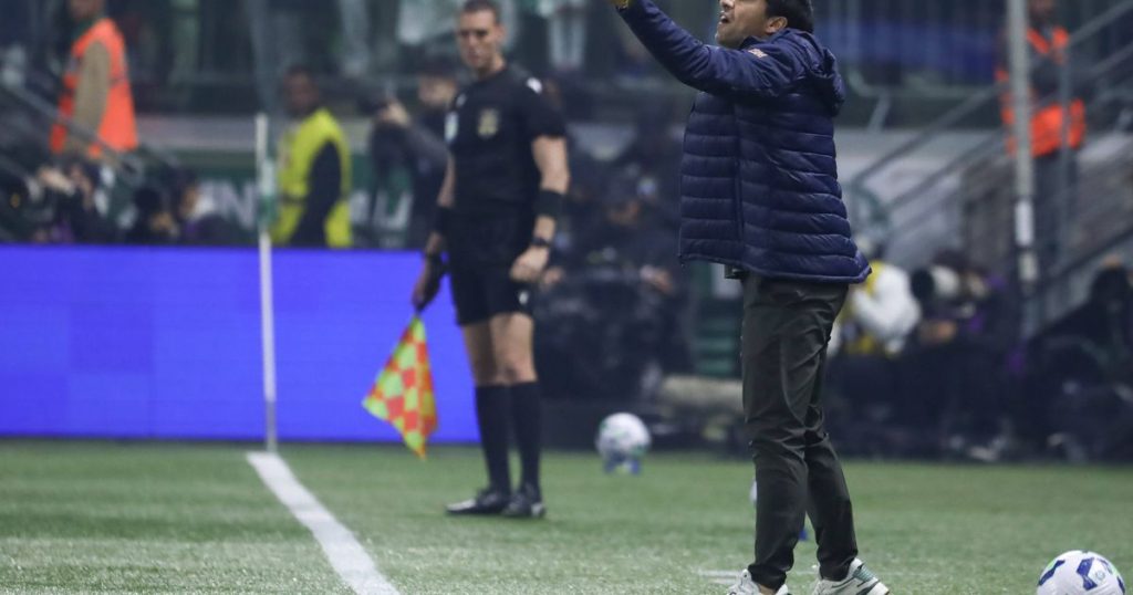 Despite the Abel Ferreira - Abel questions refereeing: 'There seems to be a decree not to award penalties for Palmeiras'