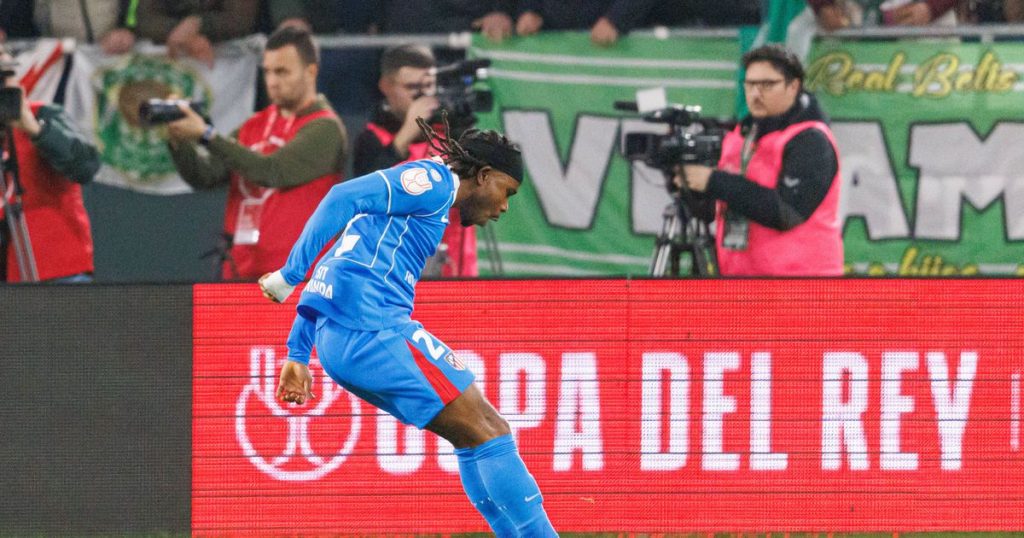 Image of Madrid Ademola Lookman - Lookman in the Image of Suárez: A Dream at Atlético Madrid