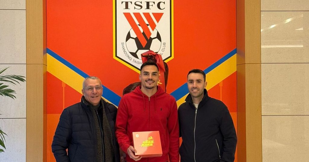 Center Back Trained Benfica - Market: Center Back Trained at Benfica to Play in China