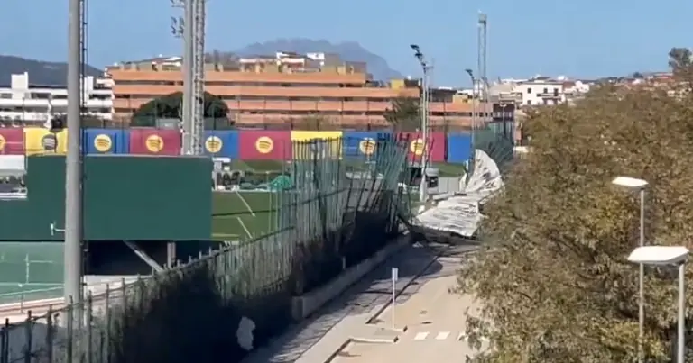 Barcelona Sports City - Strong Winds Cause Damage at Barcelona's Sports City (Videos)