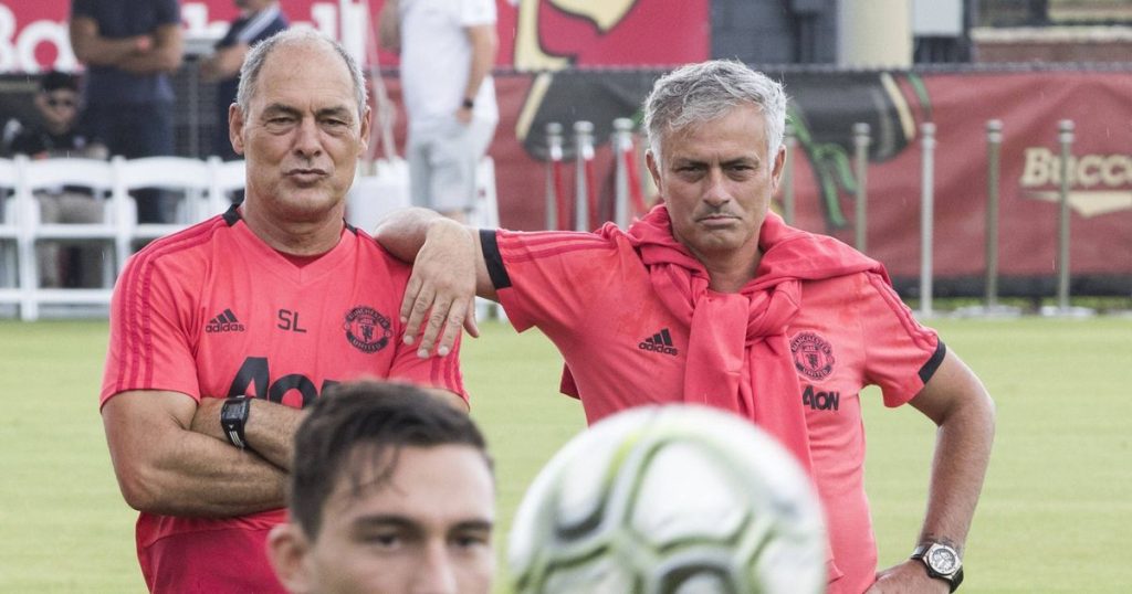 Manchester United Silvino This - Manchester United mourns the death of Silvino