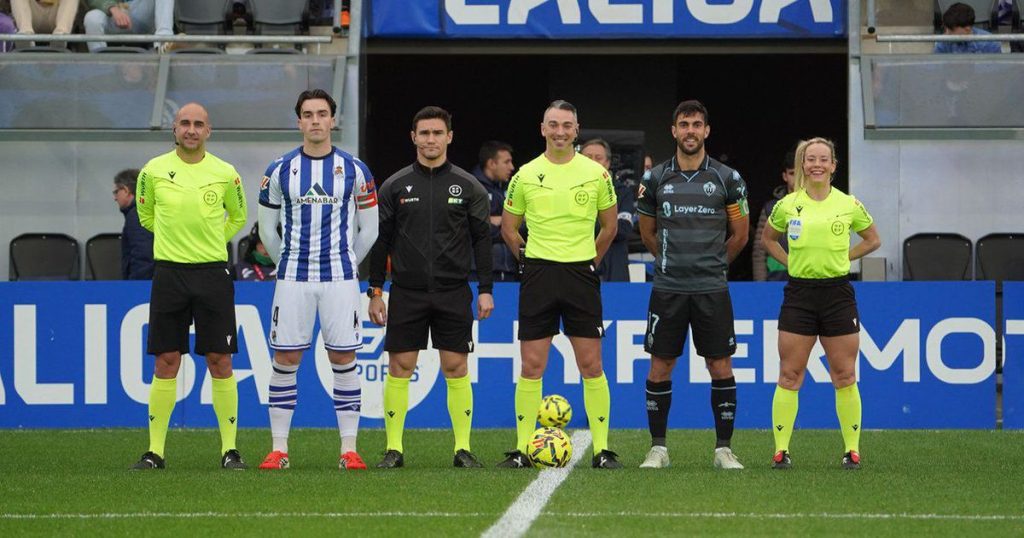 Spain This Rafa Mir - ‘F***ing Chinese’: Anti-racism protocol activated once again in Spain