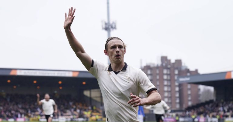 Ben Waine Port Vale - Newcastle Fan Eliminates Rival Sunderland: 'There's Nothing Better Than This!'