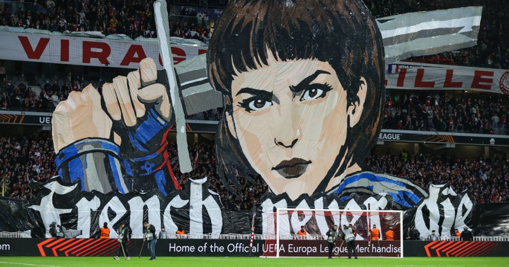 Aston Villa Joan of Arc - After elimination, this 'tifo' cost Lille a fine (photos)