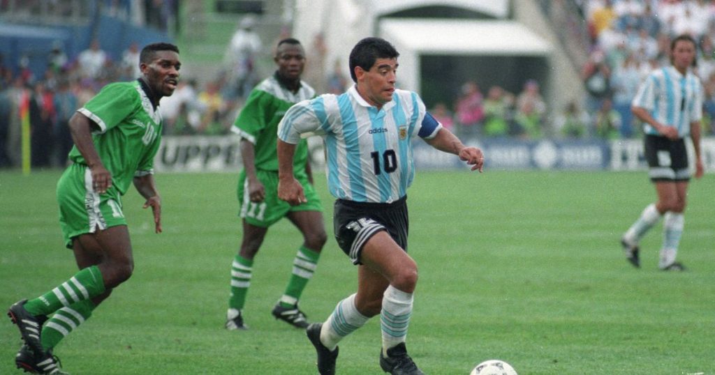 Gabriel Batistuta Diego Armando Maradona - Shared attack with Maradona and blames himself: "He died alone, like a dog"