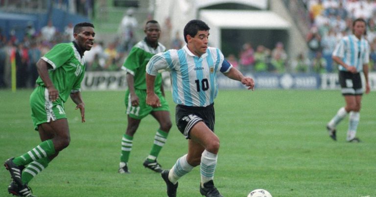 Gabriel Batistuta Diego Armando Maradona - Shared attack with Maradona and blames himself: "He died alone, like a dog"