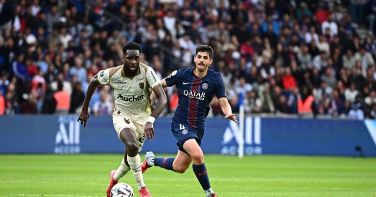 PSG Liverpool - Ligue 1 Postpones PSG Match Against Lens' Wishes