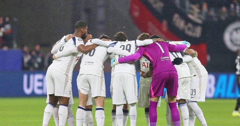 Tottenham Frankfurt This - Tottenham punished by UEFA after Nazi salutes in Frankfurt