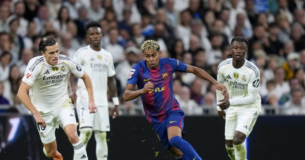 From VAR In Spain - Automatic offside could arrive in Spain as early as 2027