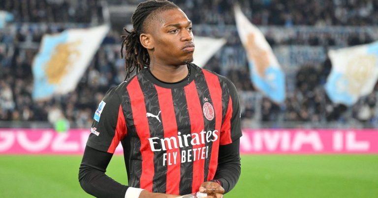 Leaving National Team Alert Rafael - Leão Injured, Leaving National Team on Alert