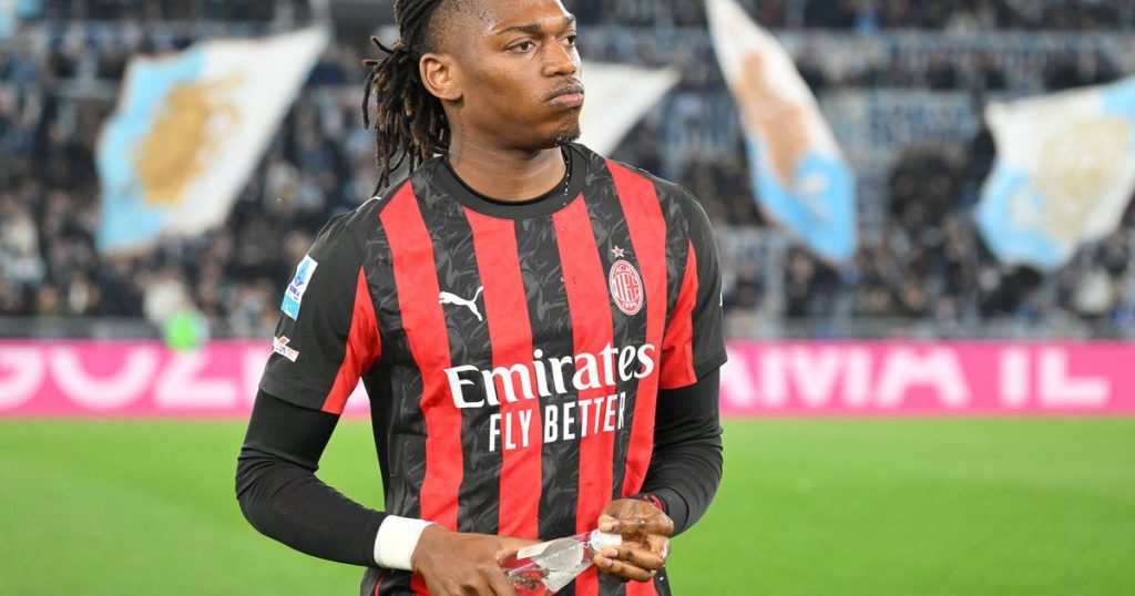 Milan Massimiliano Allegri - Milan is Ready to Listen to Offers for Rafael Leão