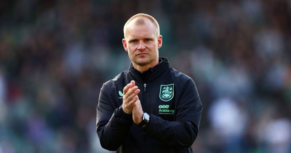 Liam Manning Huddersfield Town - English coach interrupts career again after family tragedy