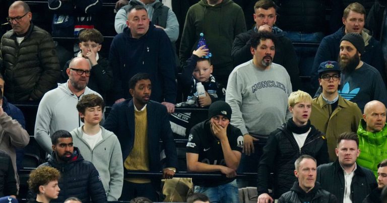 Tottenham Liverpool - Tottenham postpones season ticket renewal due to fear of relegation