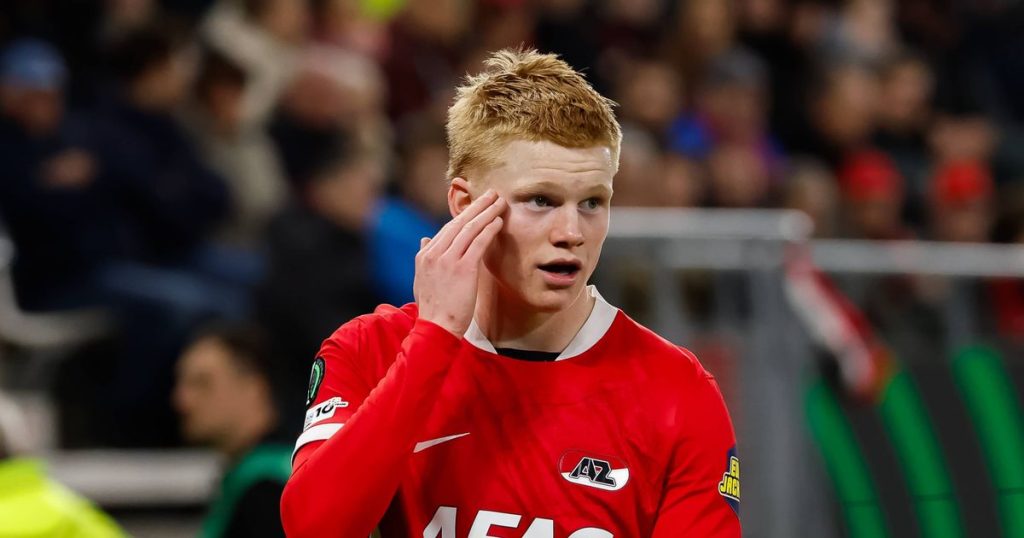 Tired of Playing You Tube - Next Euromillions Market Has Chosen: 'I'm Tired of Playing in the Cold and Rain'