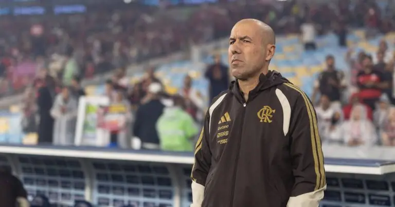 Sporting Leonardo Jardim - Jardim explains absence of ex-Sporting player and comments on officiating: 'Two standards'
