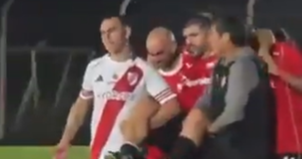 Aguero Returns Sergio Aguero - Aguero Returns to Play... and Suffers Achilles Tendon Rupture (Video)