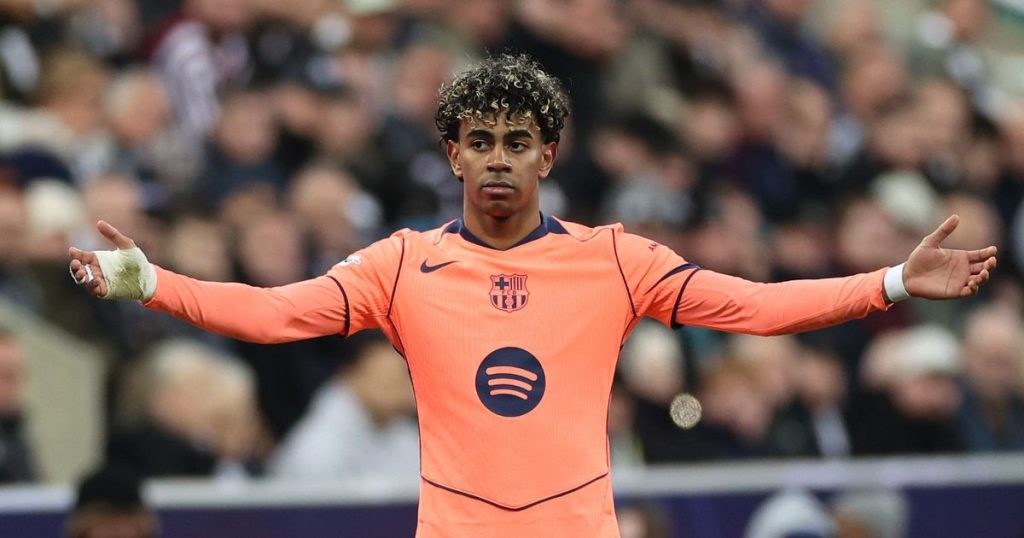 Lamine Yamal James Park - Lamine Yamal dismantles the house of cards and waste (chronicle)