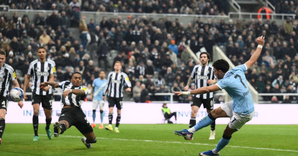 Manchester City Advances Brace The - Manchester City Advances in the Cup with Marmoush's Brace