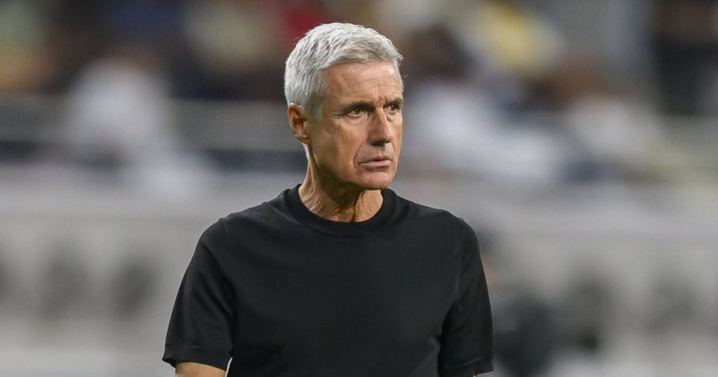 Red Bull Bragantino The Portuguese - Luís Castro justifies Grêmio's draw with physical strain, absences, and missed opportunities