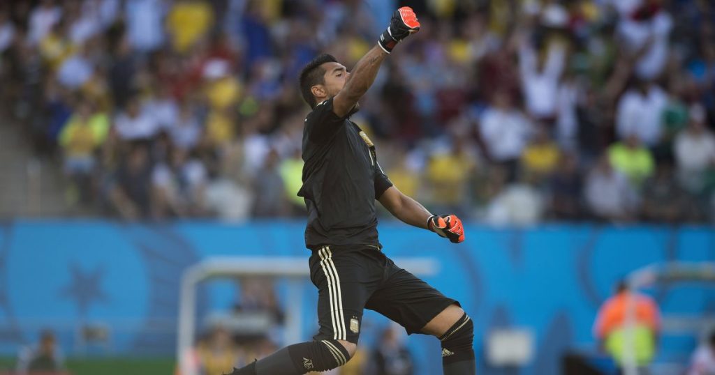 Goalkeeper Sergio Romero Monday the - Goalkeeper Who Was One Step Away from Benfica Announces Retirement