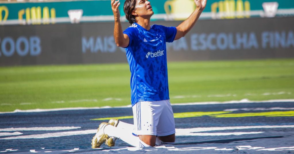 World Cup Marcelo Moreno - World Cup: Retired at 38 to go to the playoff, but was not called up and brother took revenge