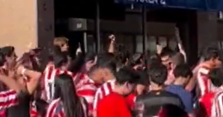 Adeptos do Antes de - [EN] Adeptos do Atlético Madrid entoam cânticos contra muçulmanos (vídeo)