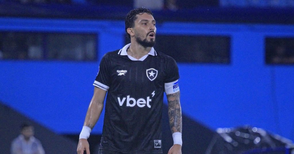 FC Porto Franclim Carvalho - [EN] Taça do Brasil: ex-FC Porto dá vitória ao Botafogo com golo aos 90'