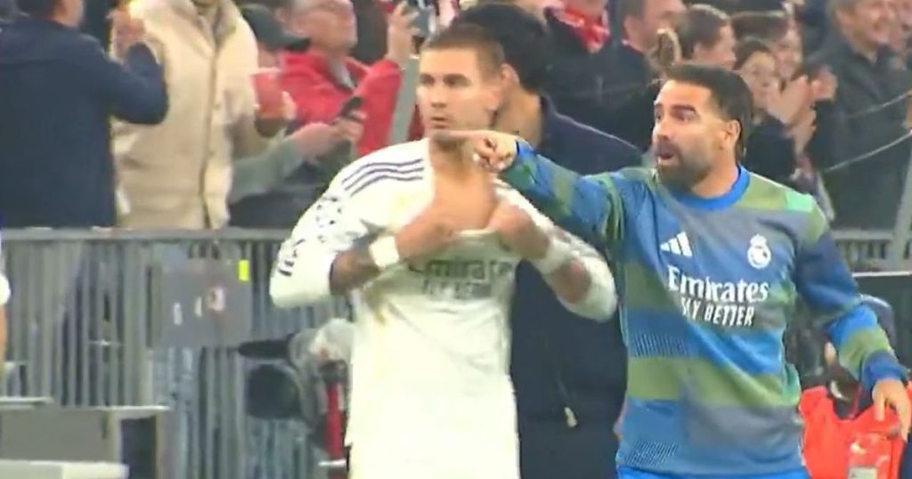 Bayern Munique Real Madrid - [EN] «A culpa é tua!»: Carvajal furioso em campo