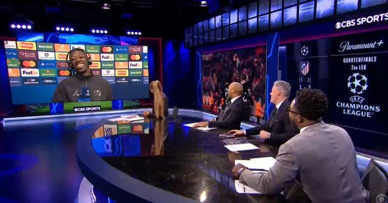 Depois de PSG - [EN] Depois de bisar em Anfield, Dembélé atrapalha-se e pede ajuda a Henry (vídeo)