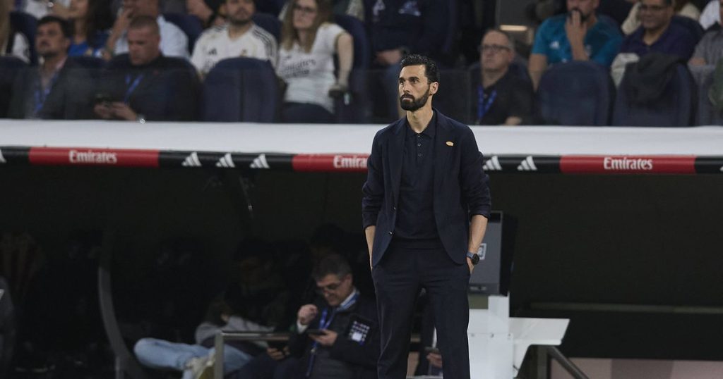 Imprensa do Temos de - [EN] Arbeloa dispara contra a arbitragem: «É penálti aqui e na Lua, mas é o costume»
