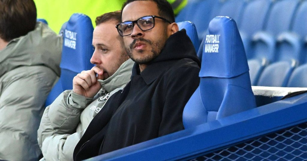 Chelsea Liam Rosenior - [EN] Rosenior arrasa jogadores do Chelsea após derrota: «Inaceitável e indefensável»
