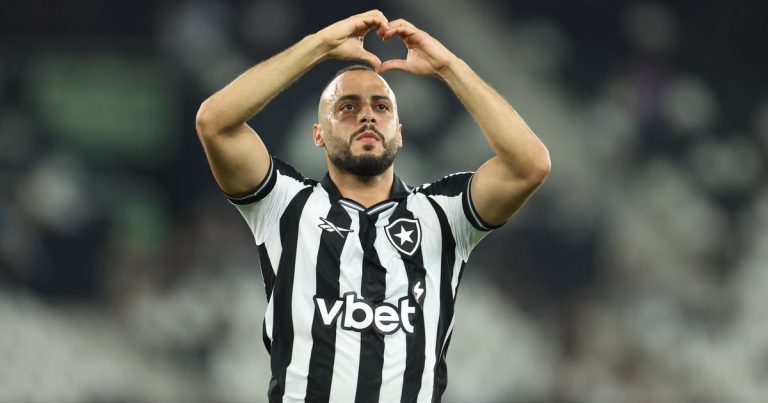 Arthur Cabral Benfica - [EN] VÍDEO: não foi por lances destes que Arthur Cabral não deixou saudades no Benfica