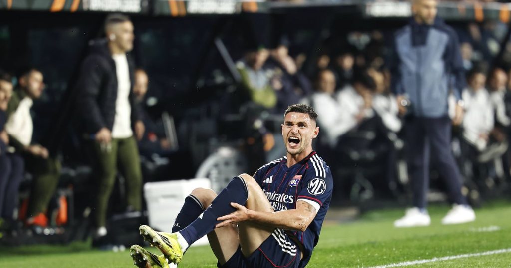 Benfica Roman Yaremchuk - [EN] Ex-Benfica não convence e Lyon hesita