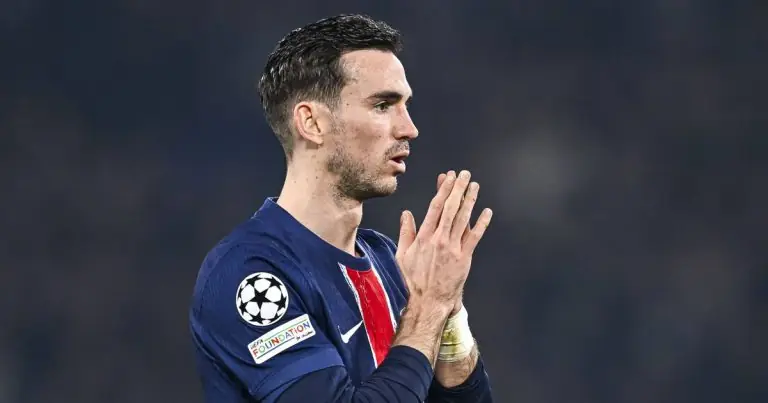 PSG Liverpool - [EN] PSG descontente com médio por alegada recusa em jogar com dores