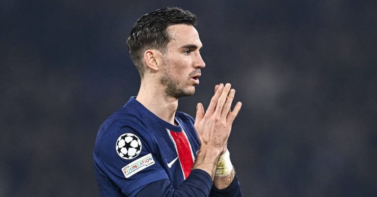 PSG Liverpool - [EN] PSG descontente com médio por alegada recusa em jogar com dores
