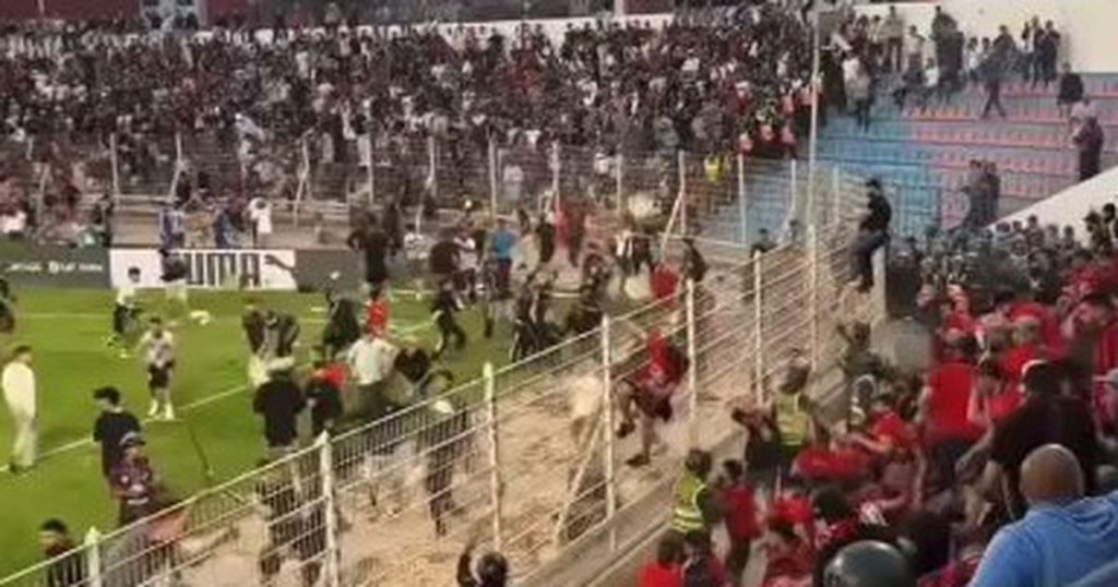 Olympique de Safi USM Alger - [EN] Nova polémica em Marrocos: batalha campal na Taça das Confederações da CAF (vídeo)