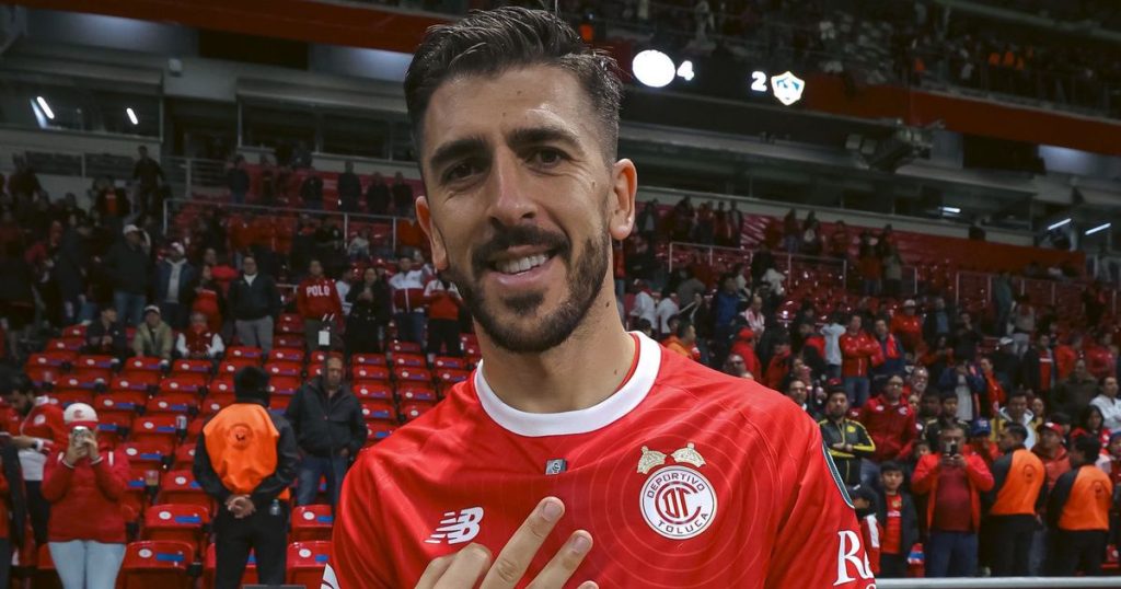 LA Galaxy Homem do Jogo - [EN] Paulinho faz 'hat trick' na Champions