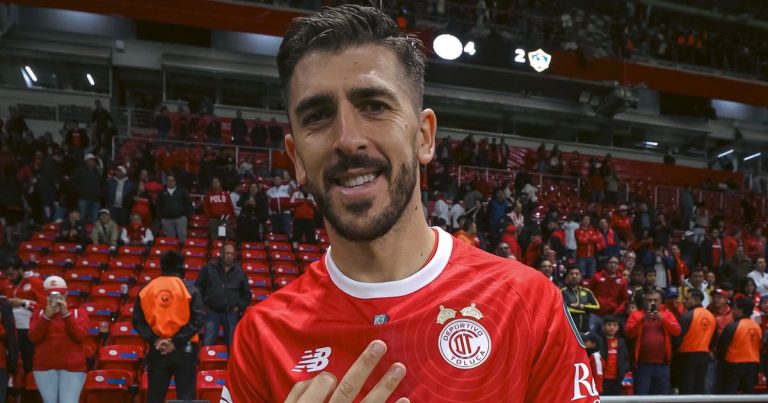LA Galaxy Homem do Jogo - [EN] Paulinho faz 'hat trick' na Champions