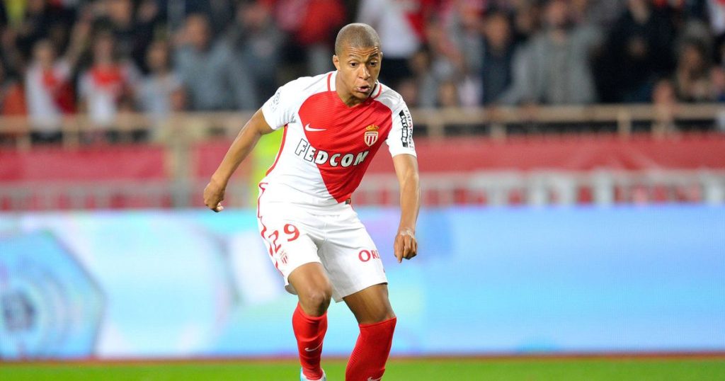 PSG Chelsea - [EN] «Eu não joguei com Mbappé... ele é que jogou comigo»