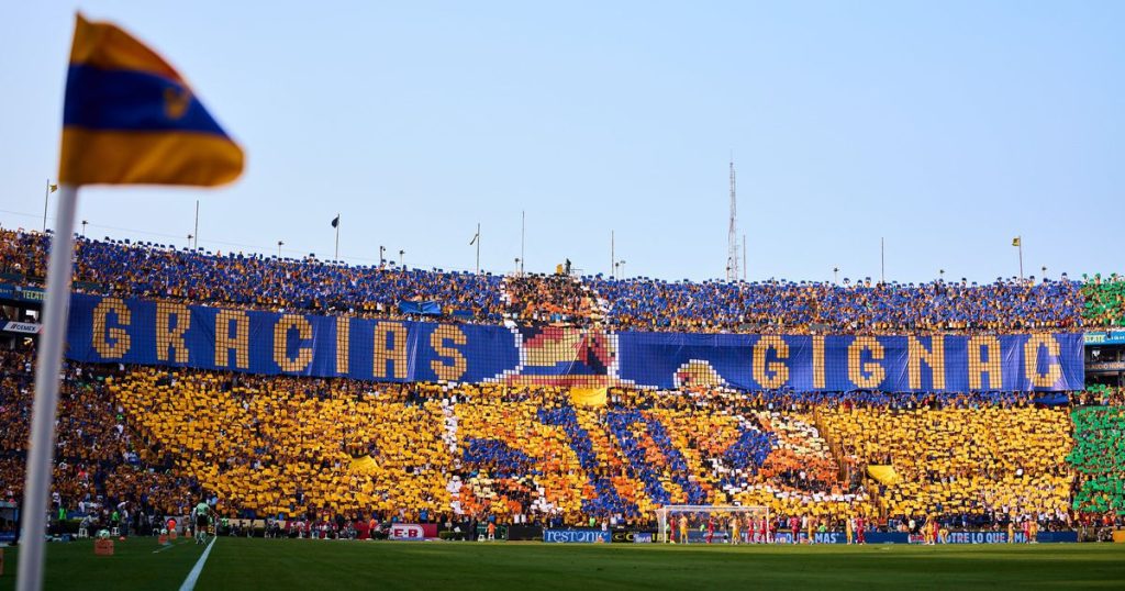 Pierre Gignac Hey Jude - [EN] Homenagem emocionante dos adeptos do Tigres a Gignac (vídeo)
