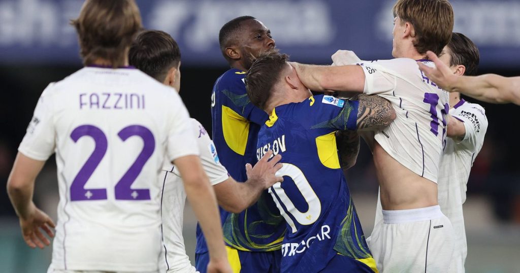 Antes da Artigos Relacionados - [EN] Mãos na cara, camisolas rasgadas e expulsões: final caótico na Serie A